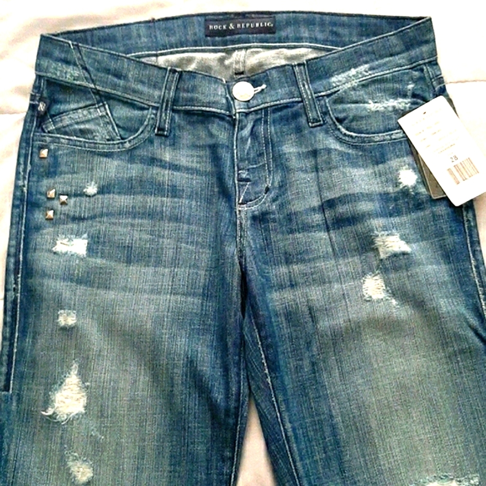 NWT Rock & Republic bootcut distressed jeans